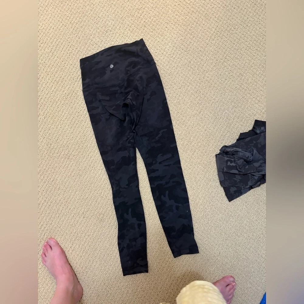 Black Camouflage Leggings lululemon - Picture 2 of 4